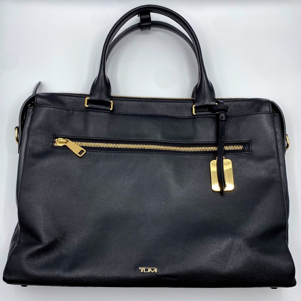TUMI Cameron Business Brief